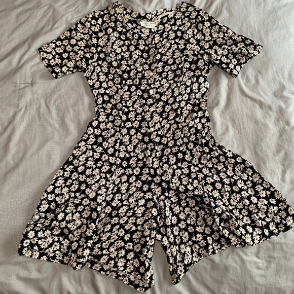 Vintage Floral Romper Jumpsuit - Picture 2 of 4